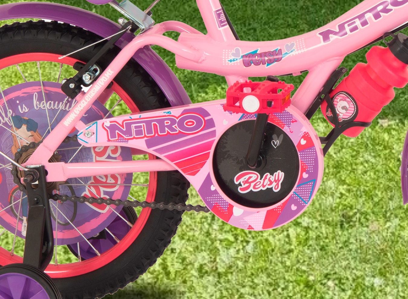 2_BETSY16P_1350 x 990_SITIO WEB_3