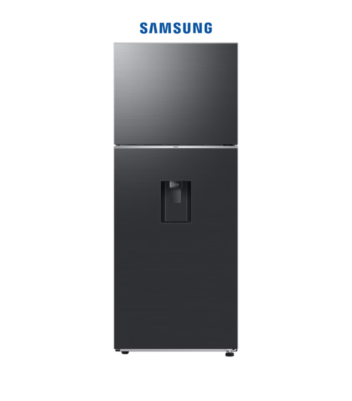 Refrigerador de 15” con despachador en color negro.